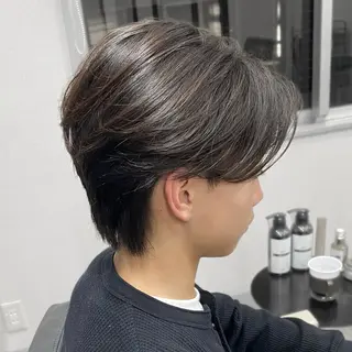 ショート メンズ センターパート/ニ ュアンスパーマのヘアスタイル