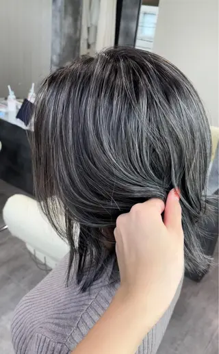 ミディアム カラー Merlyosaka 早川未来のヘアスタイル