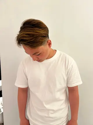 カラー UNBIRTHDAY Erenaのヘアスタイル