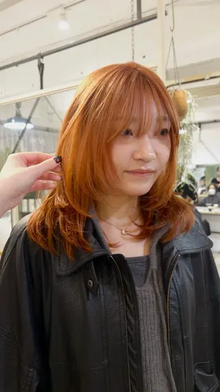 セミロング カラー じゅわっと暖色カラー 🍊Moemiのヘアスタイル