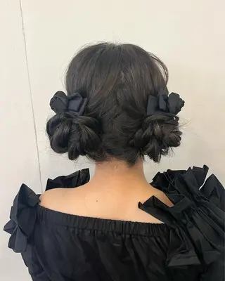 セミロング ヘアアレンジ hazuki🐈⬛ 透明感カラーのヘアスタイル