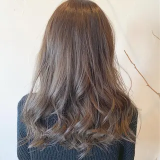 ロング 伊藤 光成のヘアスタイル
