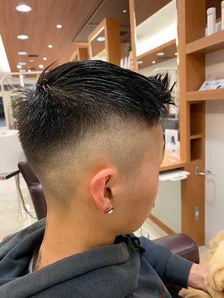 ショート くびれショート・ボブ カットorパーマ特化のヘアスタイル