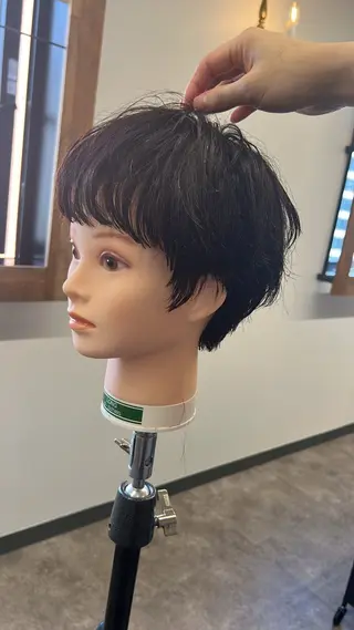ショート パーマ/透明感カラー 元町🌱takutoのヘアスタイル
