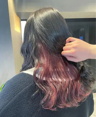 セミロング カラー さと ちはるのヘアスタイル