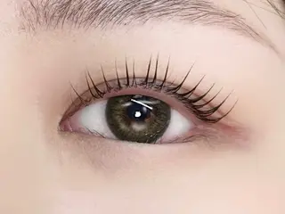 マツエク・マツパ salonZERO所属・山﨑 優衣のマツエク・マツパデザイン