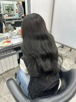 ロング カラー 暖色カラー得意🔥 栗俣嵐のヘアスタイル