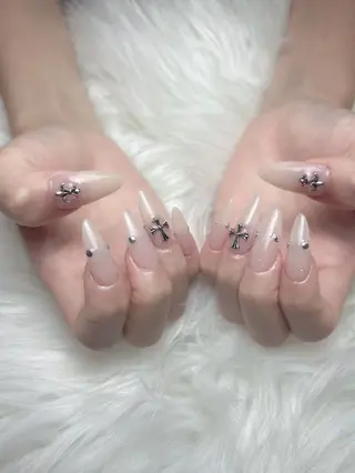 ネイル ENsalon AKIRAのネイルデザイン
