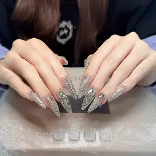 ネイル HIN NAILのネイルデザイン
