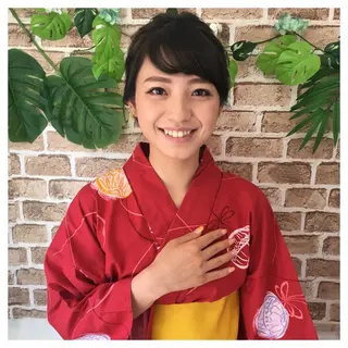 ロング ヘアアレンジ 毛穴改善/脱毛 ネイル　川上久仁子のエステ・リラクイメージ