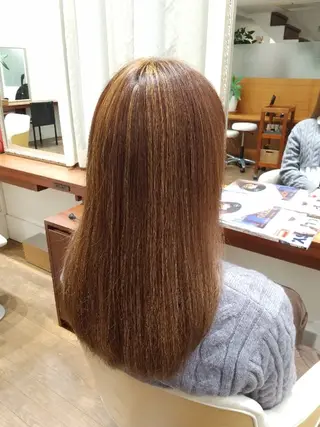 カラー 宮野 佳菜のヘアスタイル