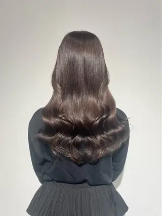 ロング カラー allum SAKURAのヘアスタイル