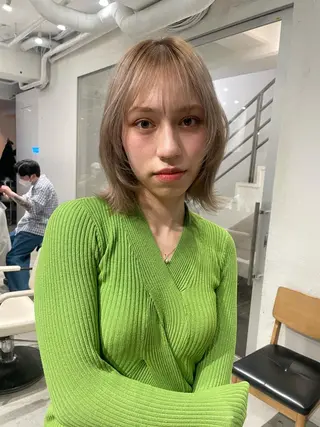 ミディアム カラー スパイラルパーマ 🌐hina⭐️のヘアスタイル