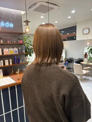 ミディアム 吉田 絢音のヘアスタイル