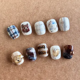 ショート 33 nail salon 徳山里美のネイルデザイン