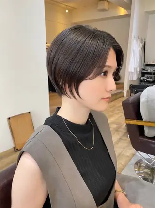 ショート 大島桃花 / 表参道 透明感カラーのヘアスタイル