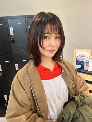 ショート カラー ウルフカット レイヤーカット上柿のヘアスタイル