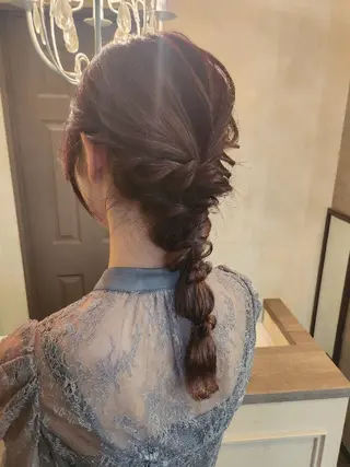 ヘアアレンジ セミロング 田井中 悠紀のヘアスタイル