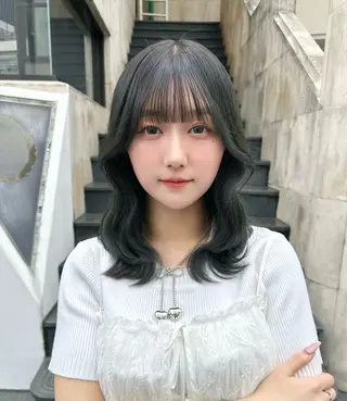 セミロング カラー 韓国系レイヤー特化 hiroのヘアスタイル