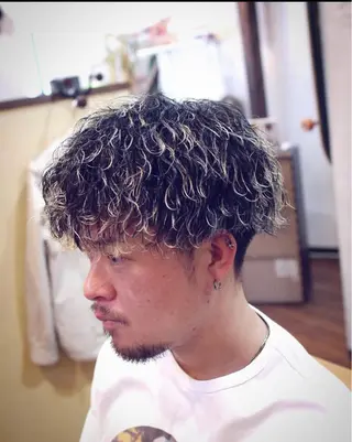 カラー パーマ メンズ 山本 昌生のヘアスタイル