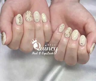 ショート Quincy ネイル&アイラッシュのマツエク・マツパデザイン