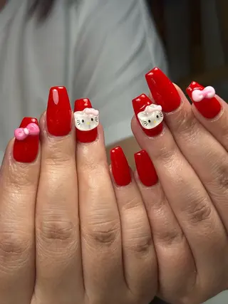 セミロング めぐみのネイルサロン スタッフ練習のネイルデザイン
