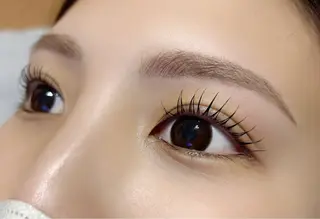 アイブロウ WHITE EYE 錦糸町店🩵倉野🩵のマツエク・マツパデザイン