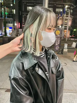 セミロング インク 美容院のヘアスタイル