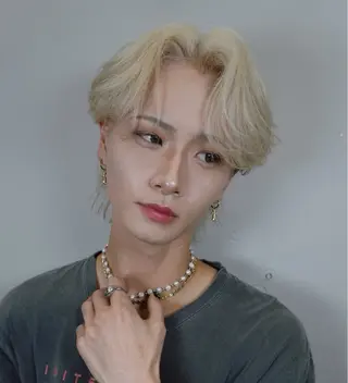 ショート カラー メンズ 岩佐 柚太のヘアスタイル