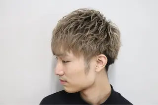 ショート 三浦 聖泉のヘアスタイル