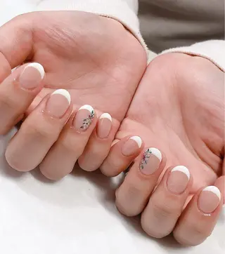 ネイル 東 千夏のネイルデザイン