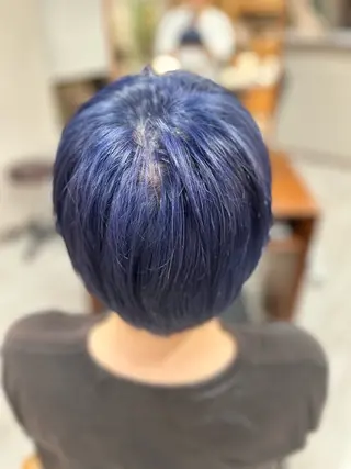カラー メンズ arika オケシ　リョウダイのヘアスタイル