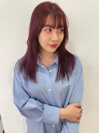 セミロング カラー MIU/ルーツカラー 顔まわりレイヤーのヘアスタイル