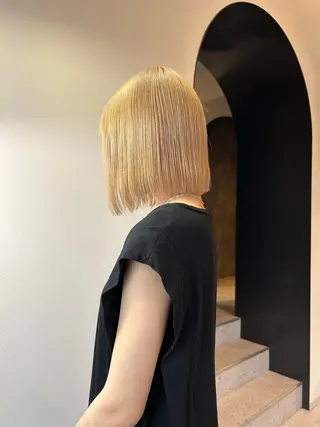ミディアム カラー SHIINA シイナのヘアスタイル