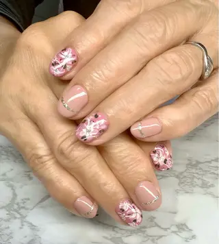 ネイル M.N_ nailのネイルデザイン