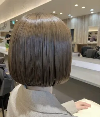ミディアム 小谷 志月のヘアスタイル