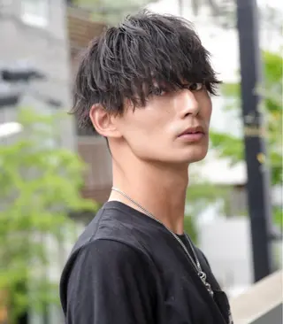 ミディアム パーマ メンズ メンズフェザー毛流れ パーマASHU渋谷のヘアスタイル