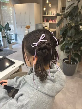 セミロング ヘアアレンジ レディースカラー🧡 🫧Akariのヘアスタイル