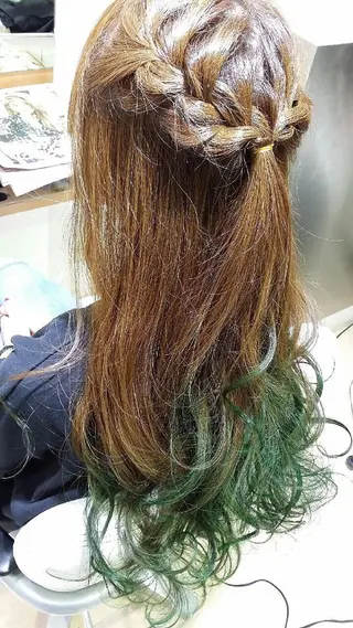 ロング カラー ヘアアレンジ きむえり/髪質改善 /うねり広がり改善のヘアスタイル