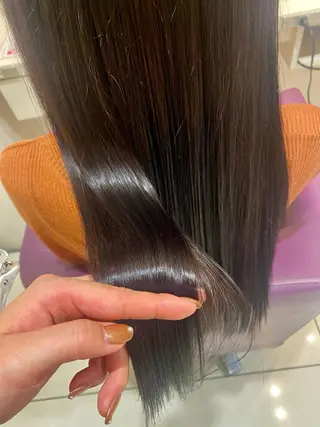 ロング 藤原 侑香のヘアスタイル