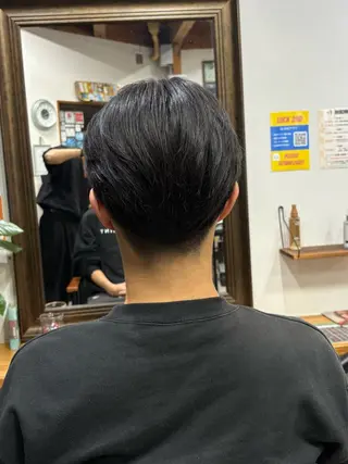 メンズ まろやかなベージュ 小池春樹のヘアスタイル