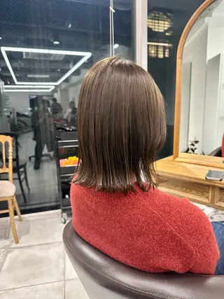 ミディアム カラー ブリーチなし/レイヤ ー特化🌈Tommyのヘアスタイル