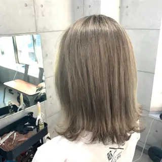 ミディアム カラー パーマ ヘアアレンジ メンズ キッズ ネイル マツエク・マツパ 切りっぱなしヘアボブ ミディアムヘアRYOのヘアスタイル