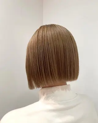 ショート カラー KANO🌷 艶カラーのヘアスタイル