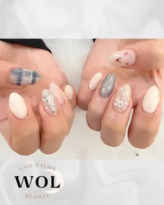 ネイル WOL🌙 momokoのネイルデザイン