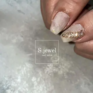 ネイル S. JEWELのネイルデザイン