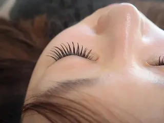 マツエク・マツパ Ealo押上 Erieのマツエク・マツパデザイン