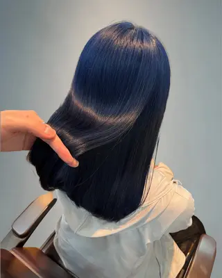 セミロング カラー 《髪質改善 UN BLEACH》のヘアスタイル