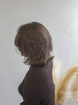 ミディアム 安藤悠里/ハイトーン /デザインカラーのヘアスタイル