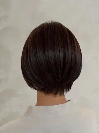 ショート 似合わせカットカラー 🌿つじおかるみのヘアスタイル
